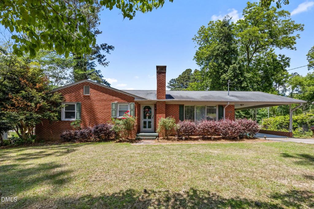 1904 Truman Drive, Sanford