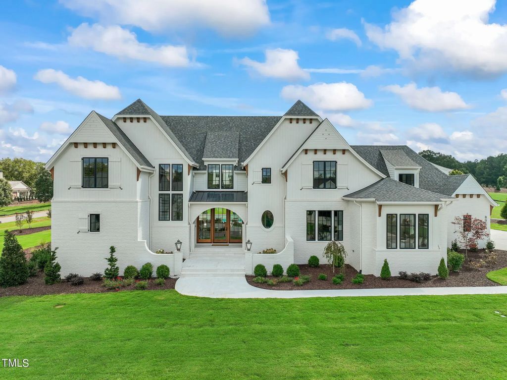 8916 Grand Highland Way, Wake Forest