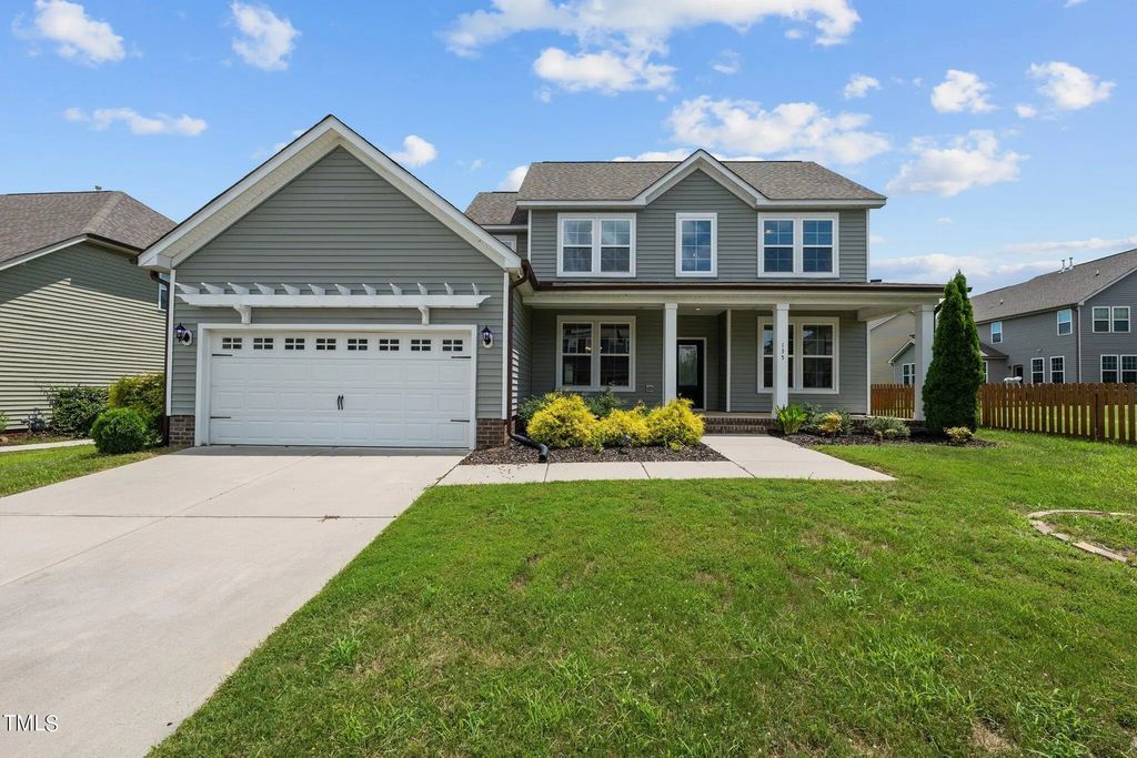 135 Glenfield Lane, Burlington