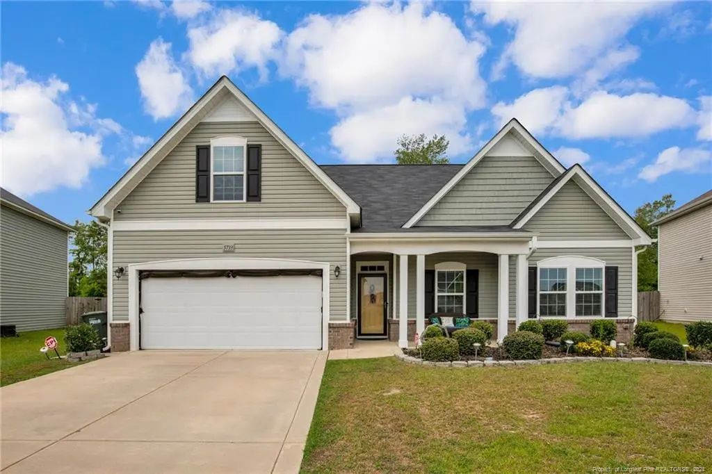 5733 Pondhaven Drive, Fayetteville