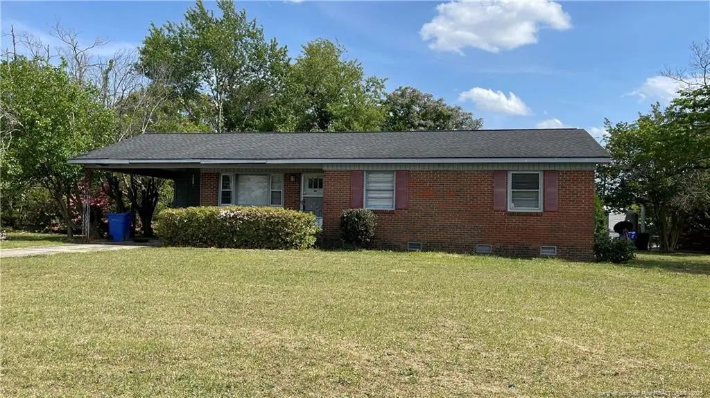 808 Bronco Lane, Fayetteville