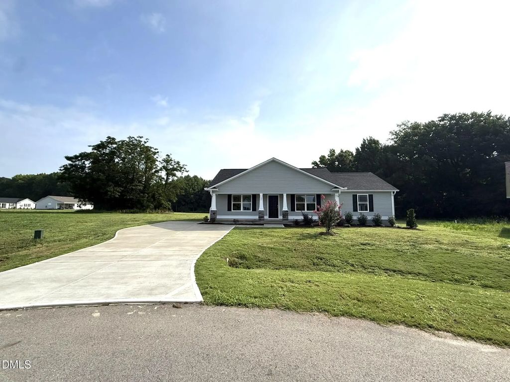 197 Pate Landing Drive, Selma