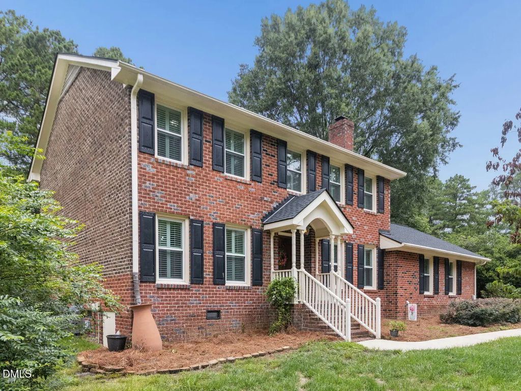 908 Buckingham Road, Garner
