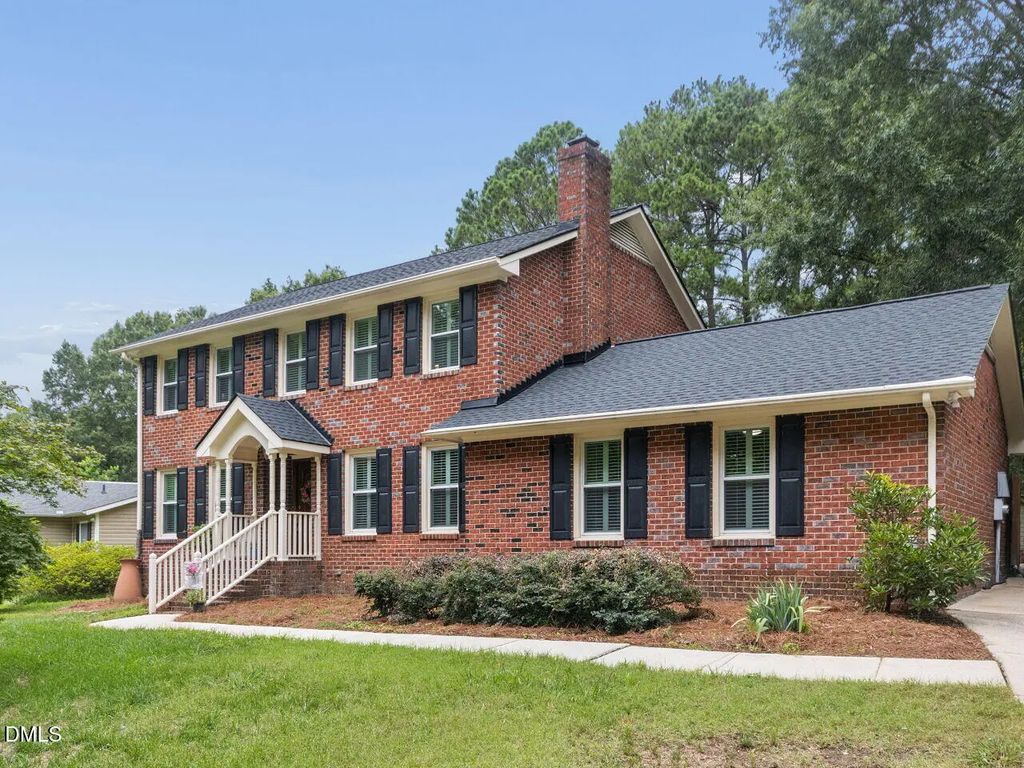 908 Buckingham Road, Garner