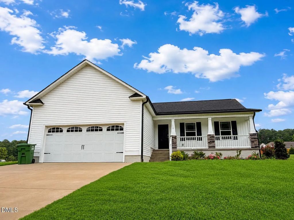 130 Tulipfield Way, Benson