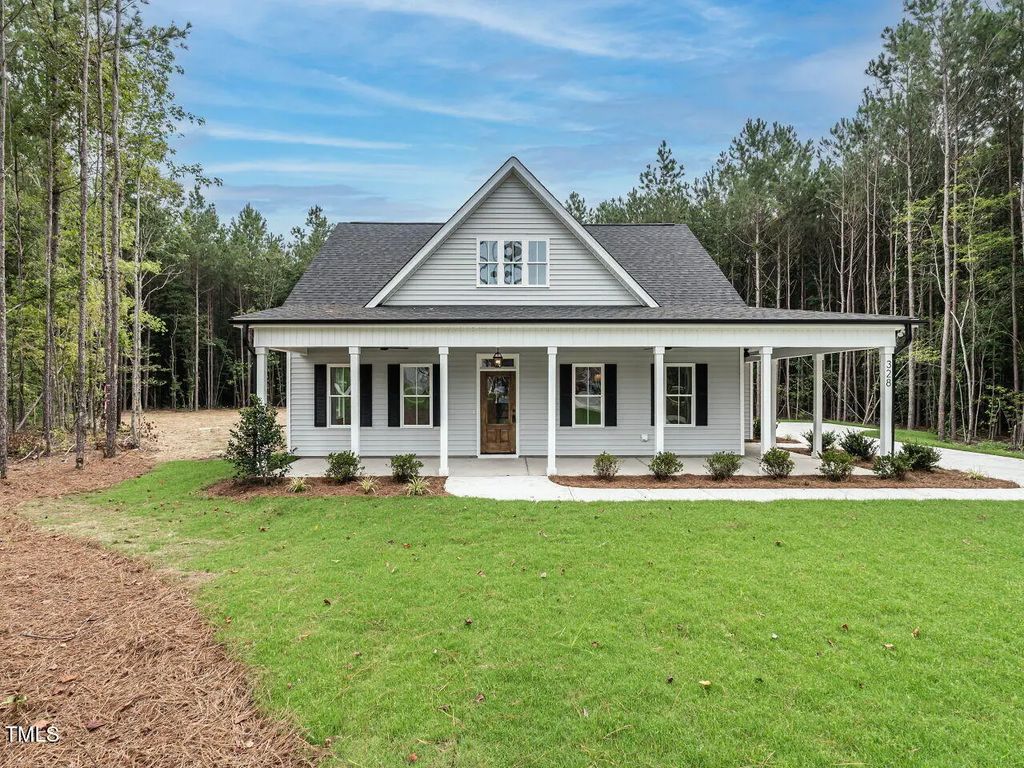328 Green Pines Estates Drive, Kenly