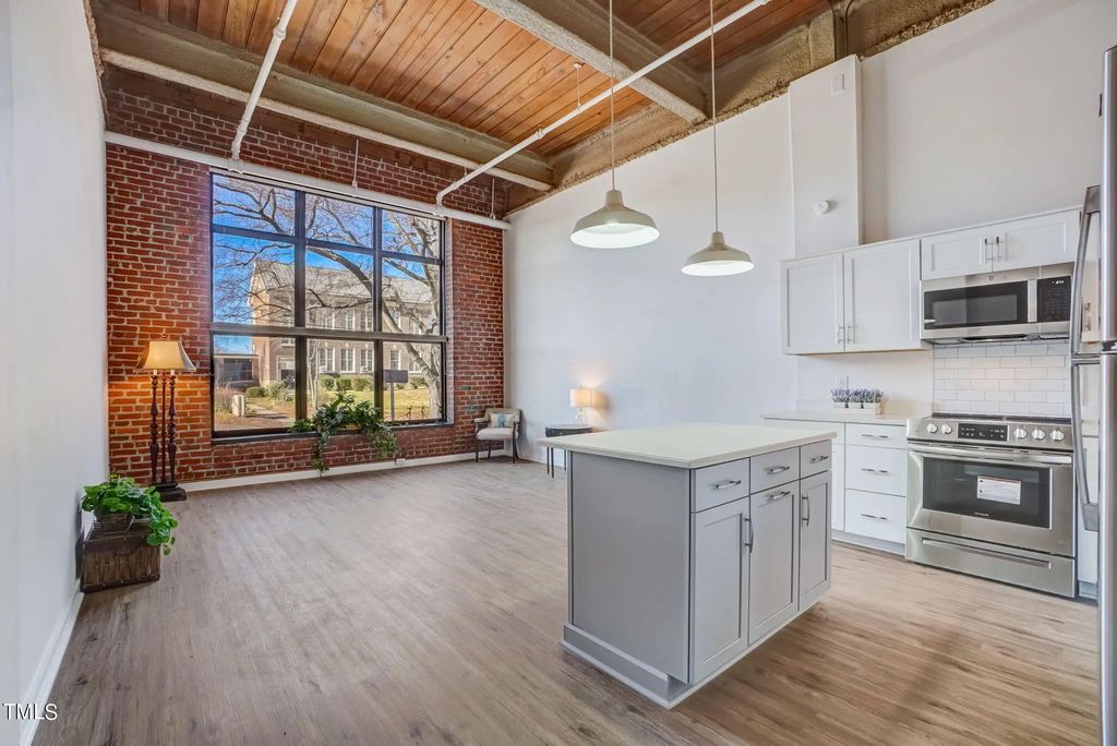 500 N Duke Street Apt 53-105, Durham