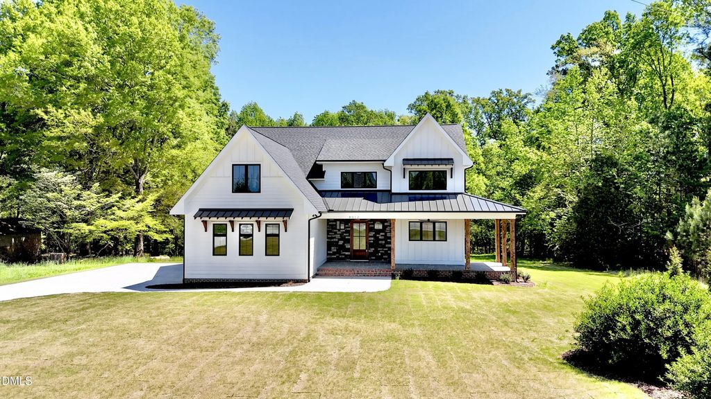 8012 Penny Road, Raleigh