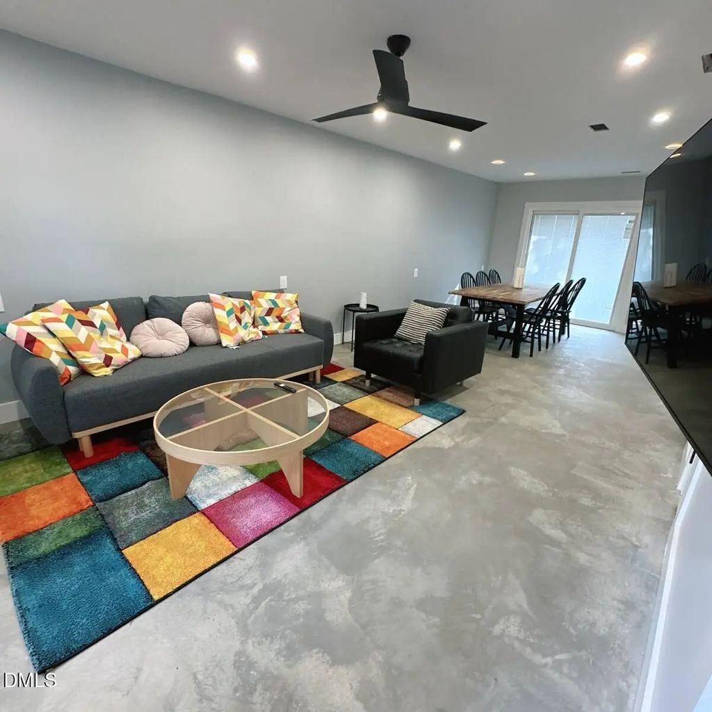 112 Friar Lane, Carrboro