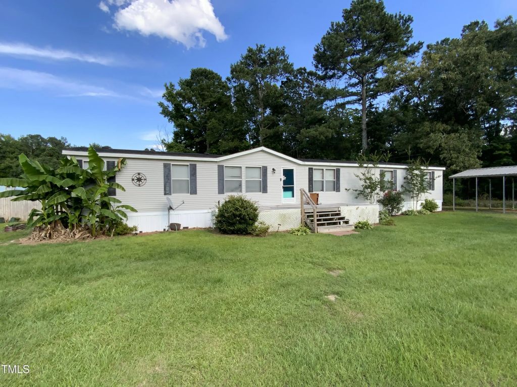 2211 Al Ray Road, Fayetteville