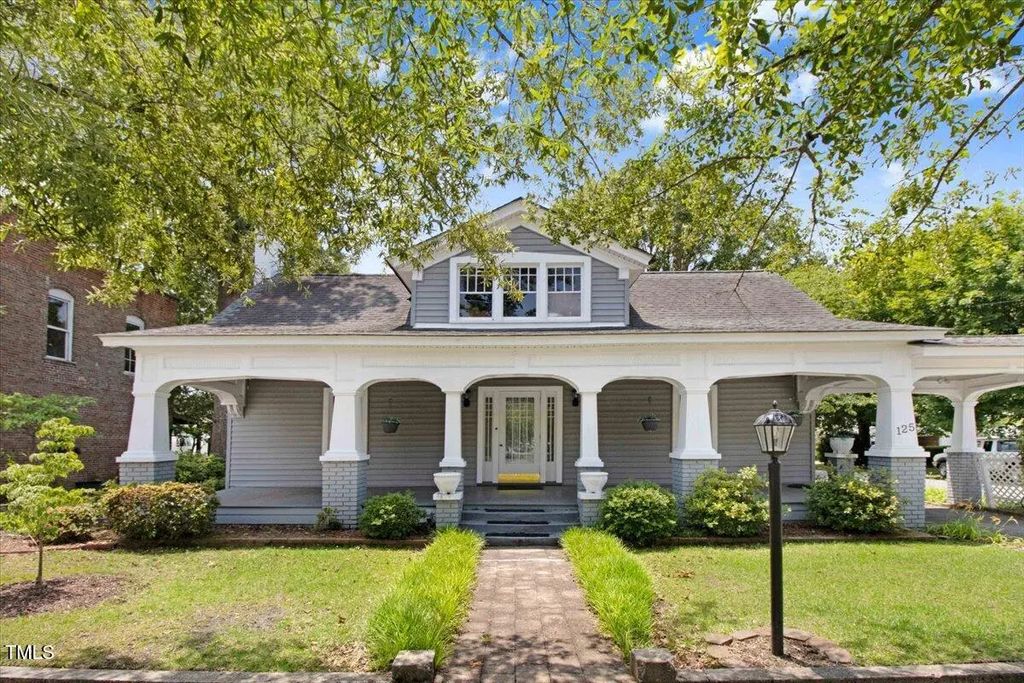 125 W Pine Street, Pine Level