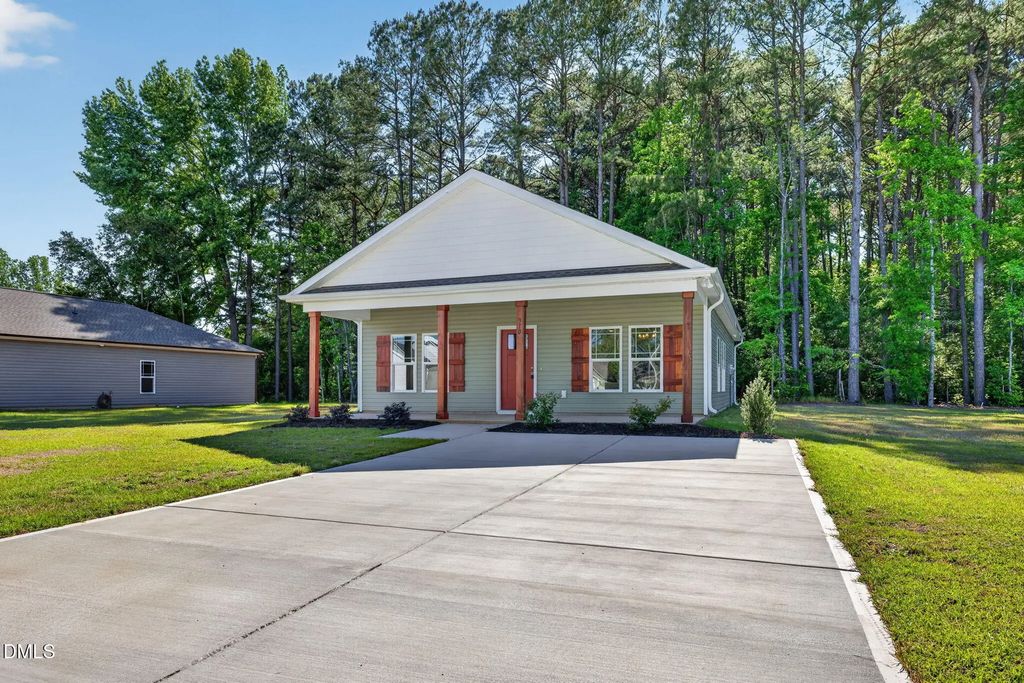 310 S Eastwood Drive (lot 10), Benson