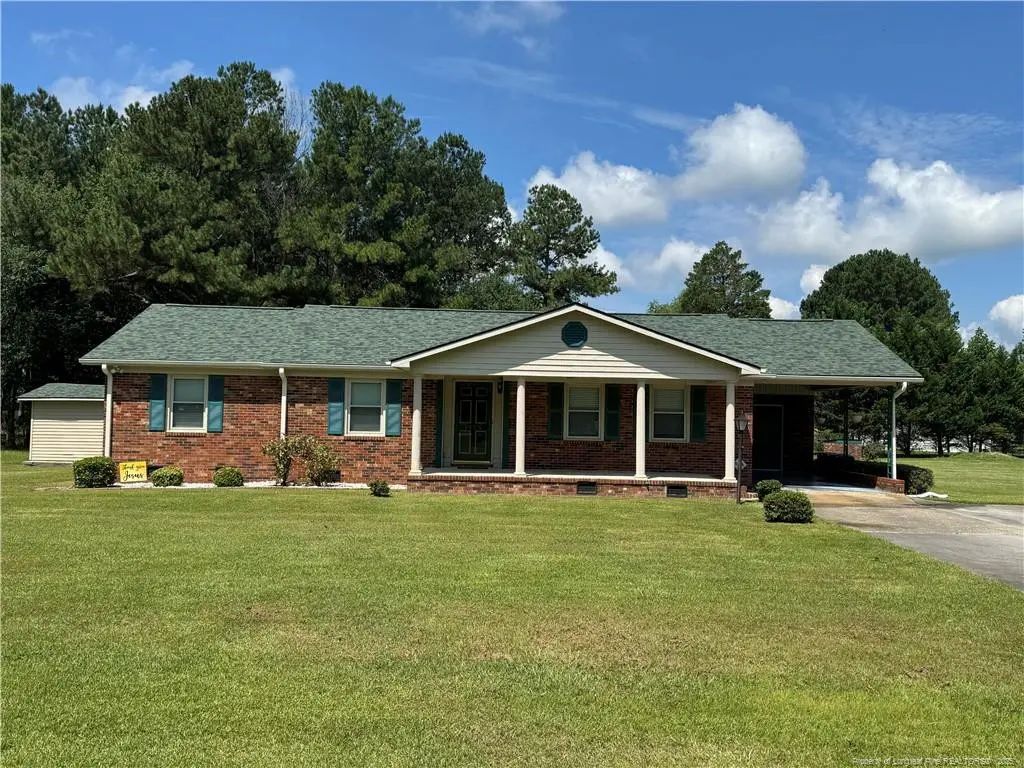 1426 Red Springs Road, Raeford