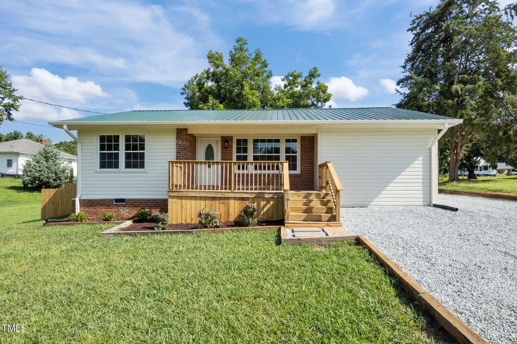 150 Summit Street, Roxboro