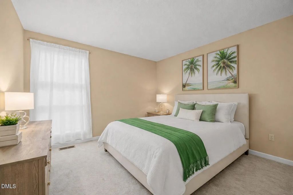 5816 Pointer Drive 102, Raleigh