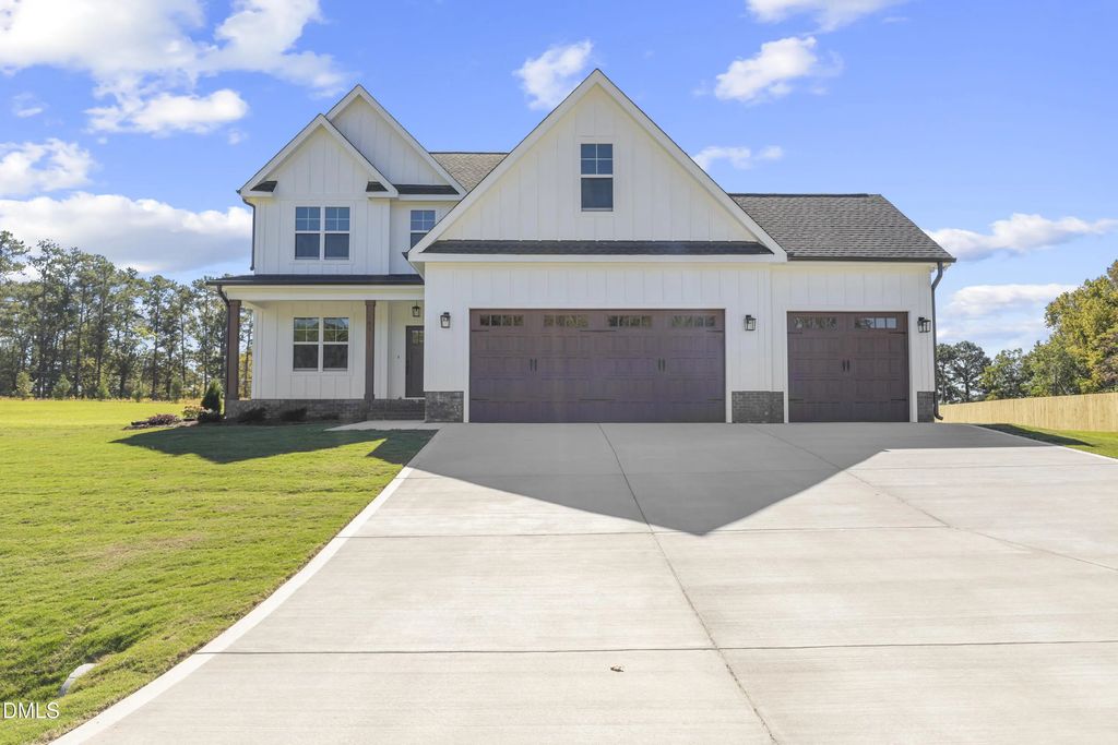 87 Croatoke Court, Angier