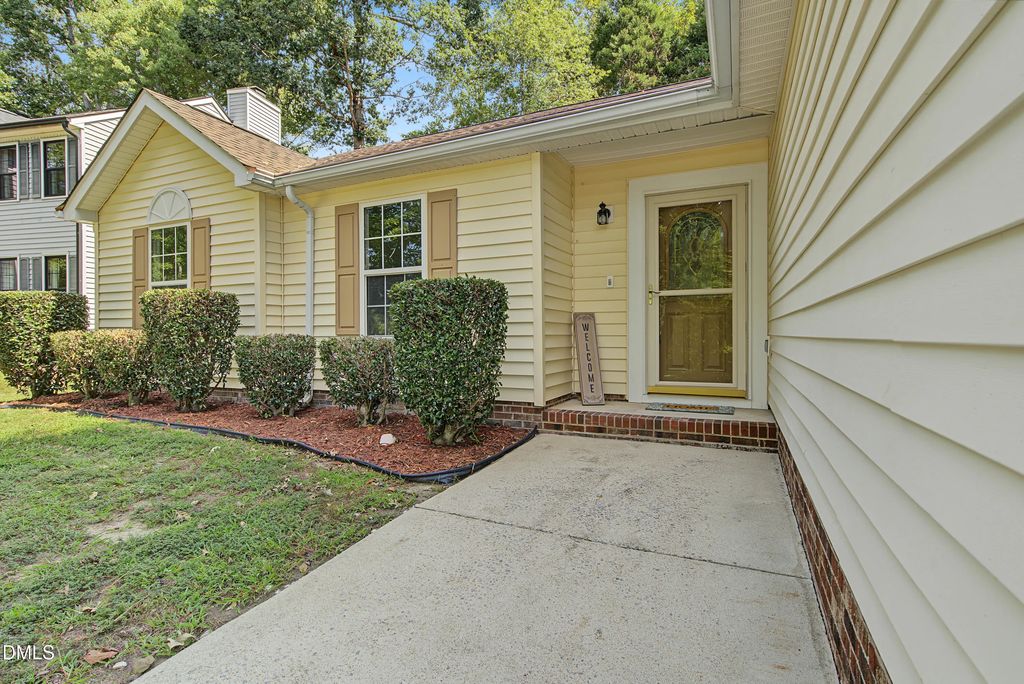 104 Stanway Drive, Knightdale