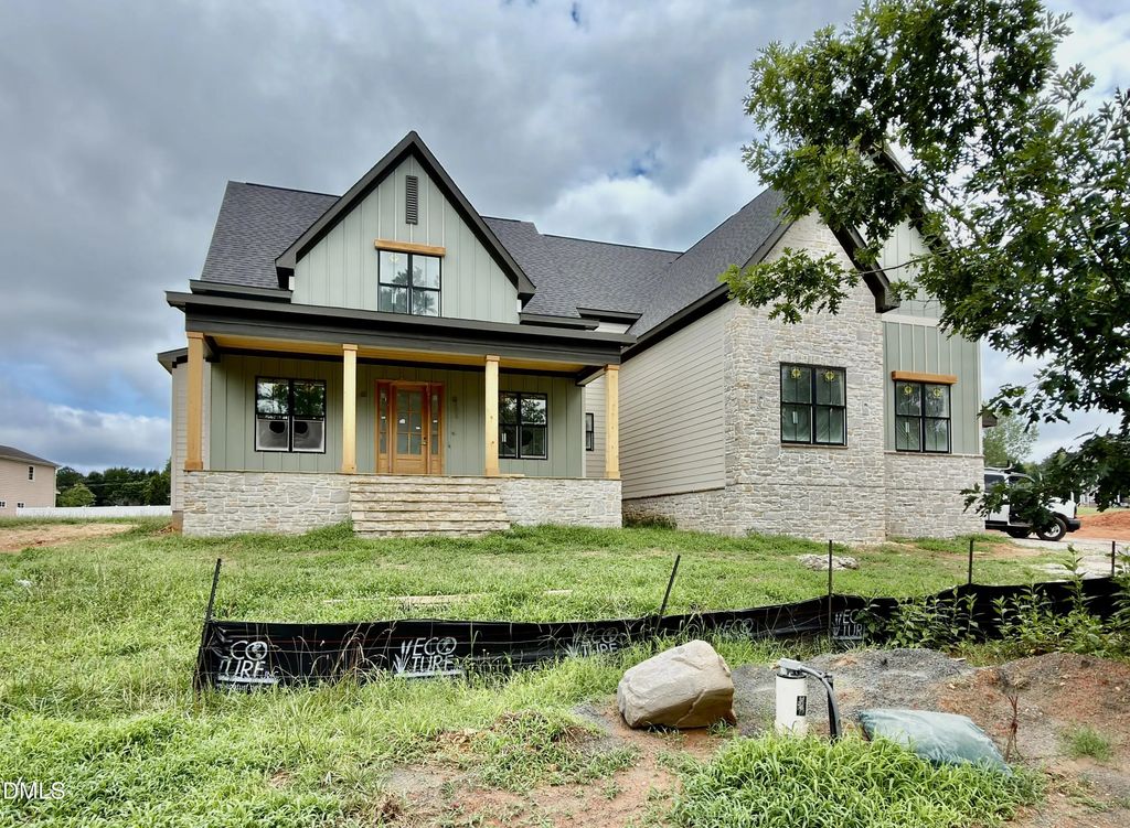 1121 Dovefield Lane, Youngsville