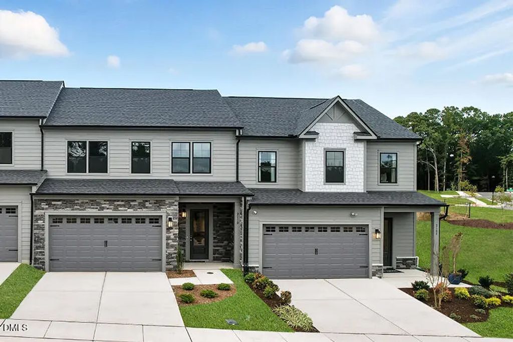 1110 Palisade Bluff Lane, Apex