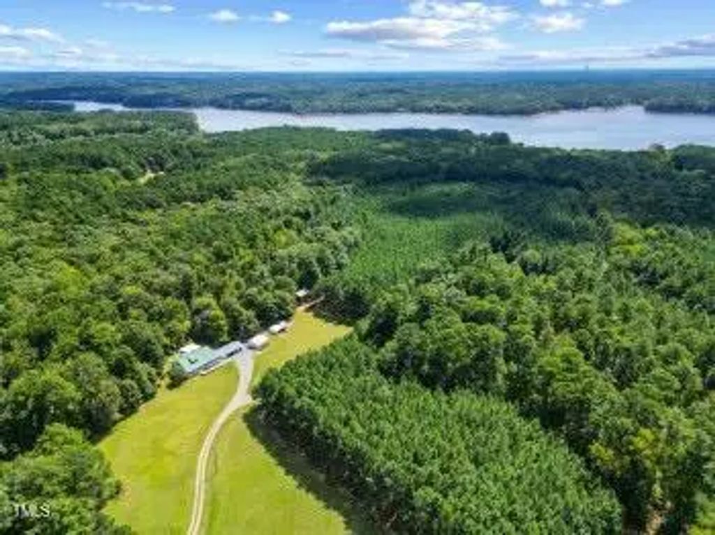 345 Rays Drive, Apex