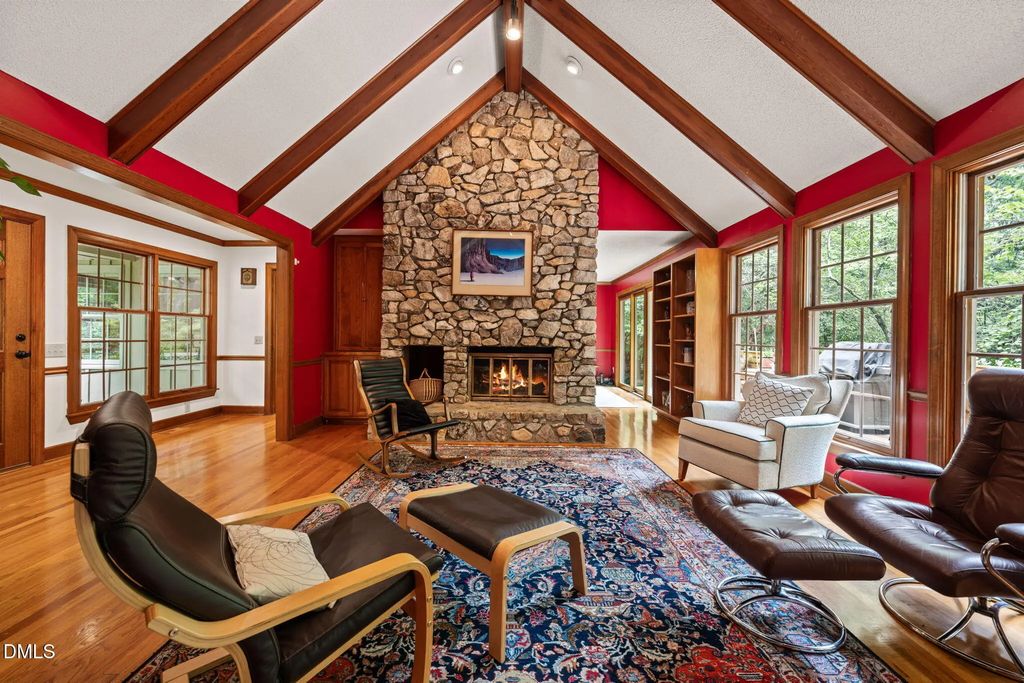 134 Hunters Ridge Road, Chapel Hill