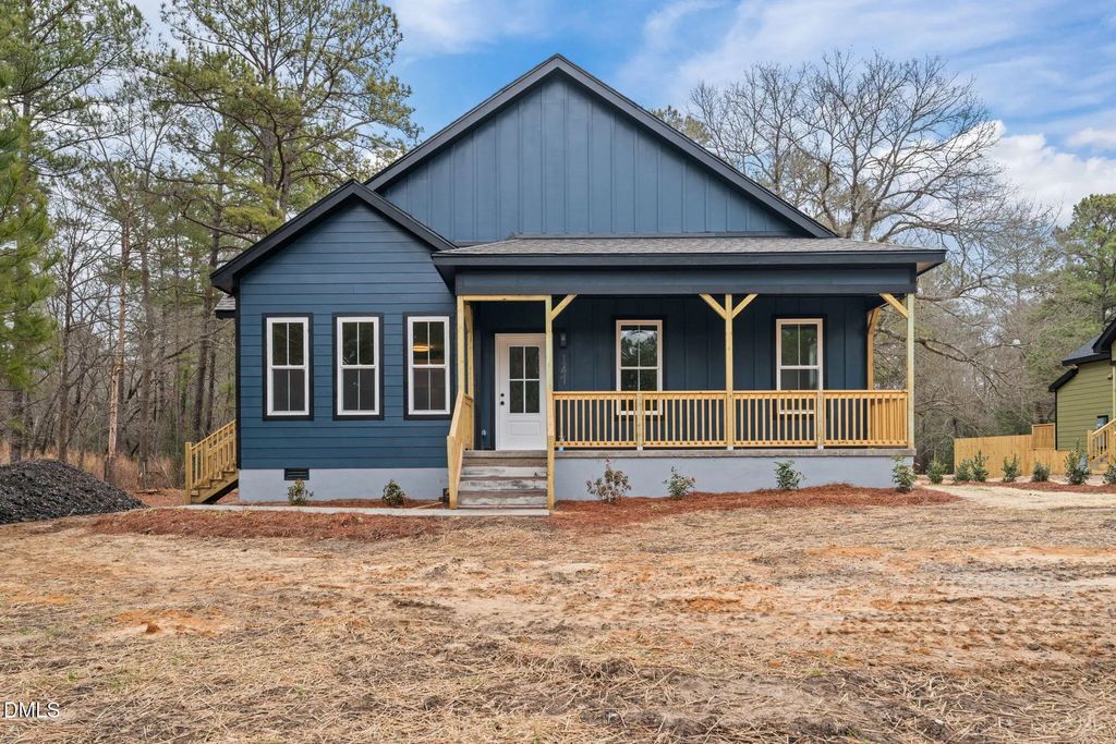 147 Creek Bend Drive, Vass