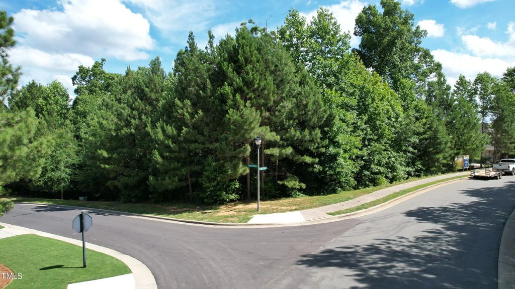 16 Deep Creek, Pittsboro