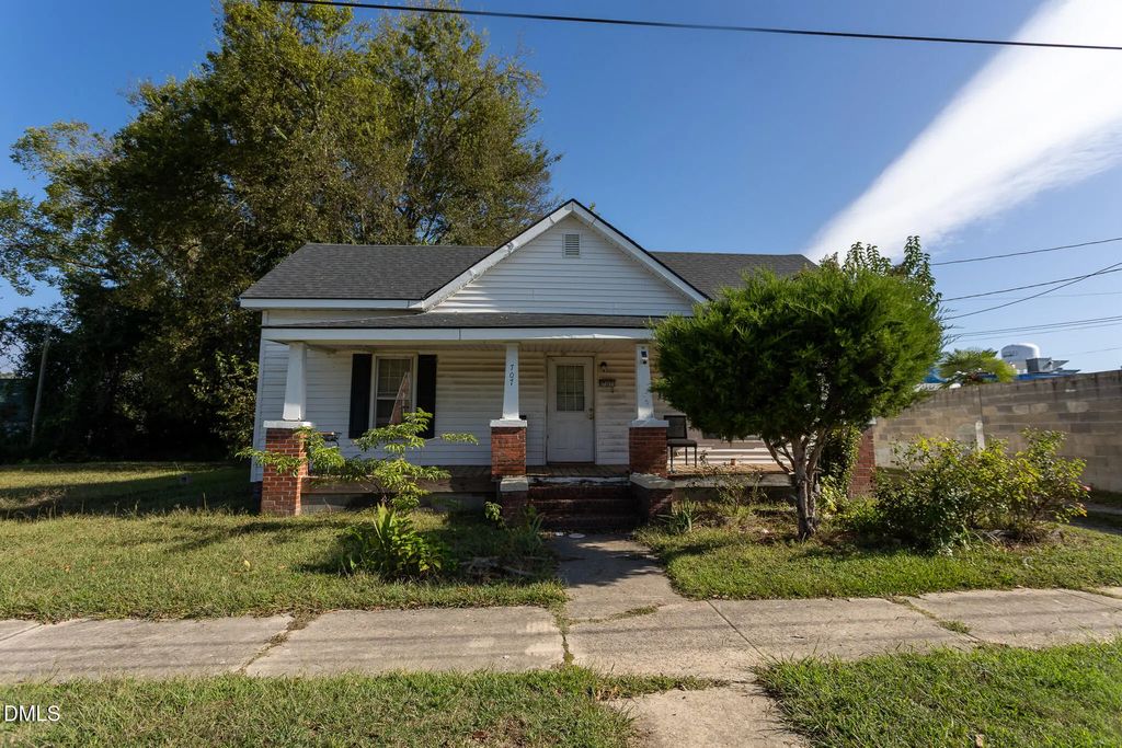 707 Massey Street, Smithfield