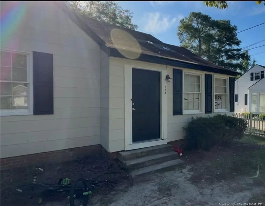 110 E Mcneill Drive, Red Springs