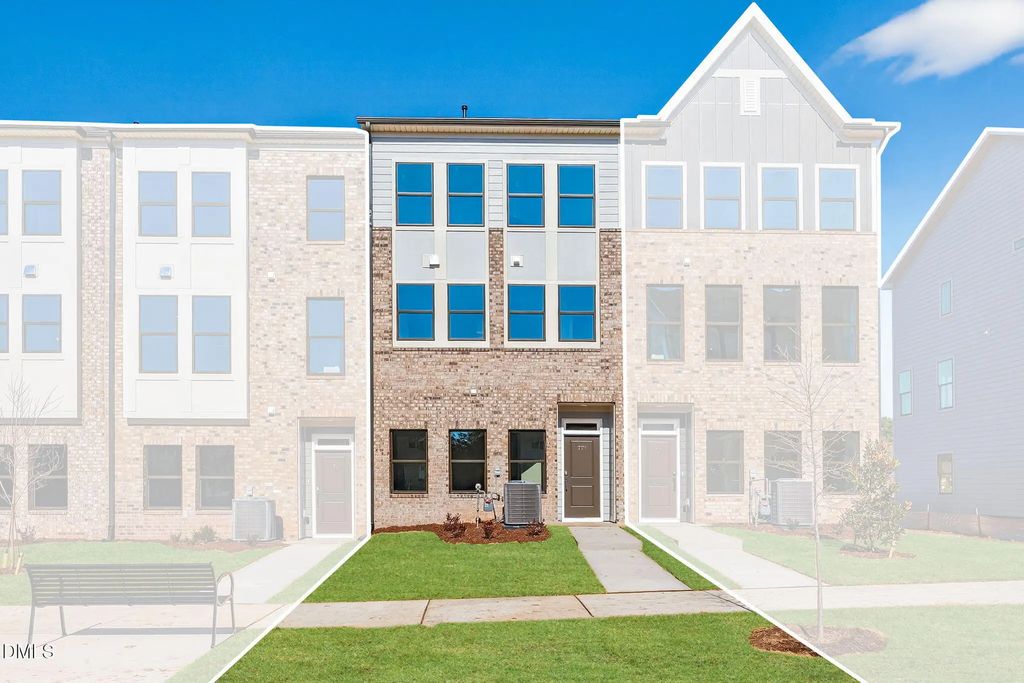 778 Ballyneal Alley, Cary