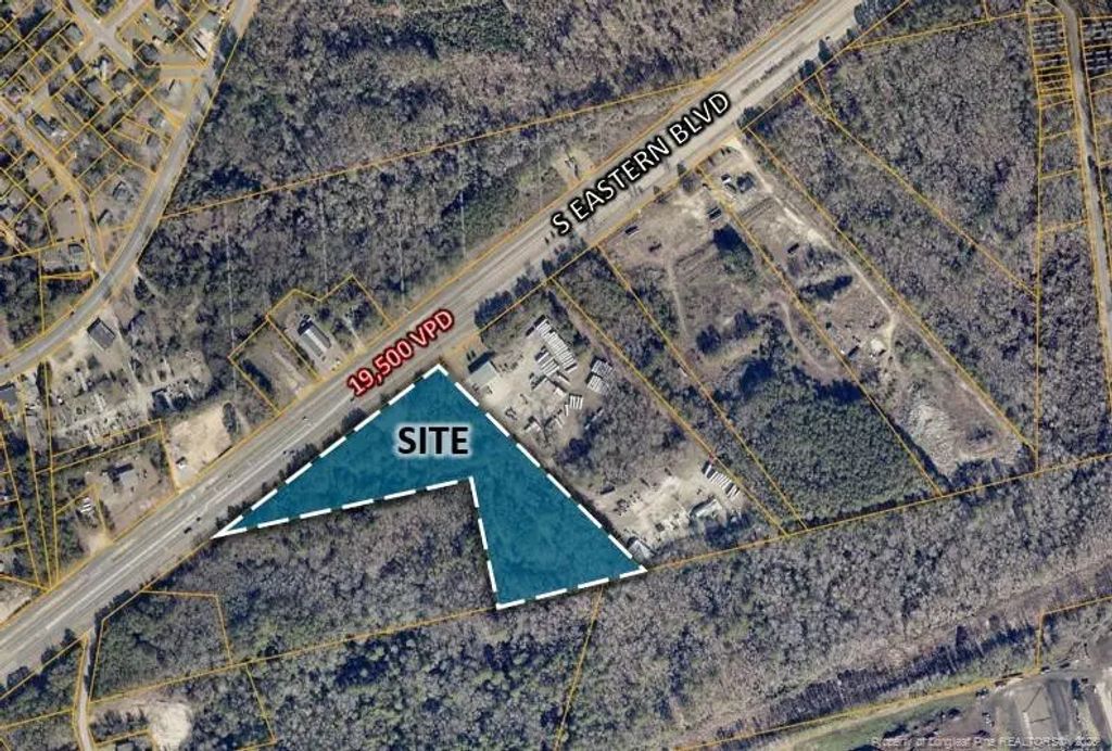 1185 S Eastern Boulevard, Fayetteville