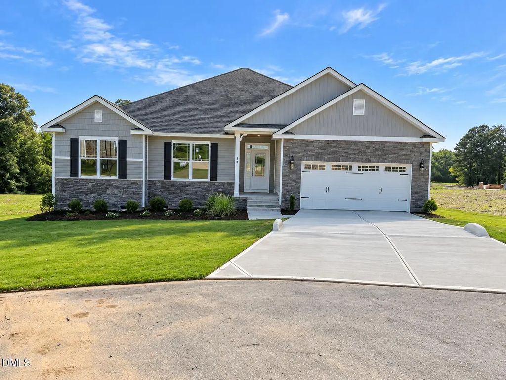 80 Leslie Court, Middlesex