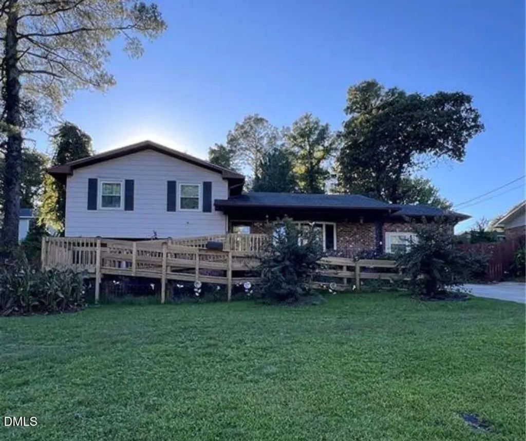 4642 Cheltenham Road, Fayetteville