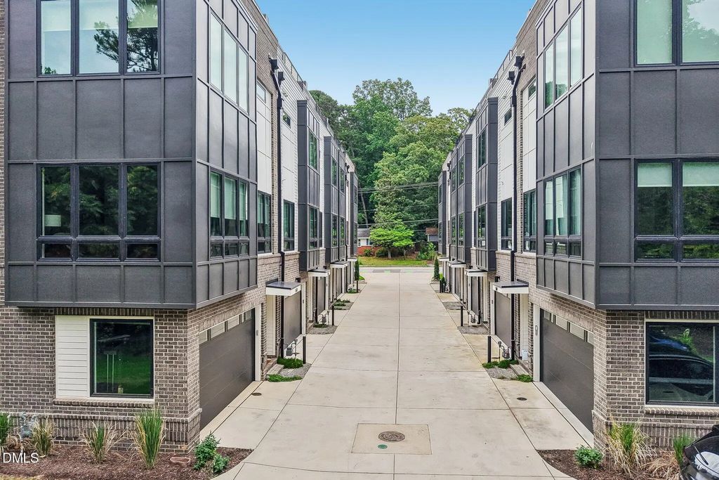 517 Edgecreek Court, Raleigh