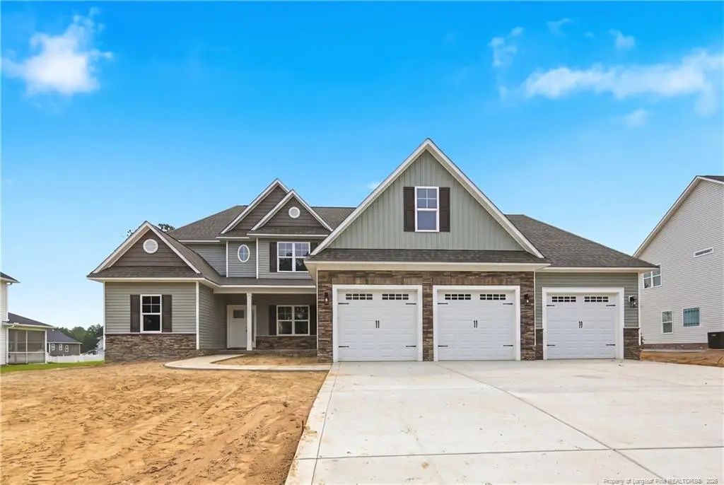 1943 Thomas Wood (lot 98) Drive, Fayetteville