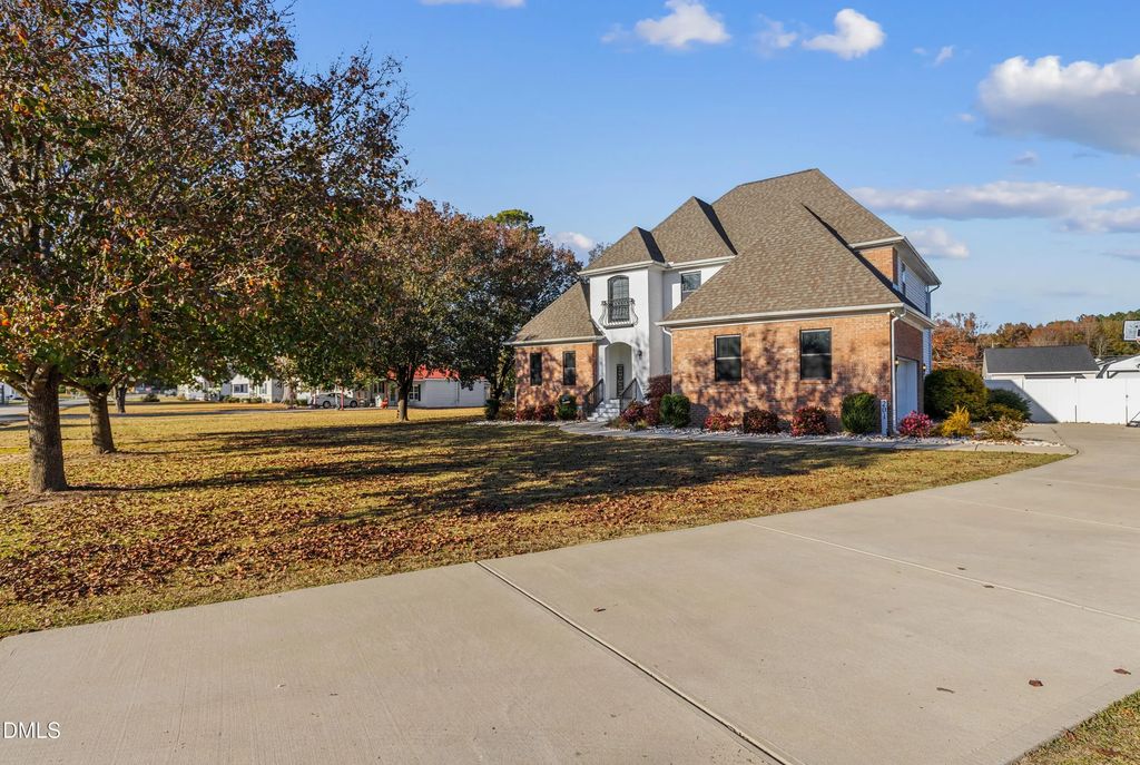 201 Lucas Road, Dunn