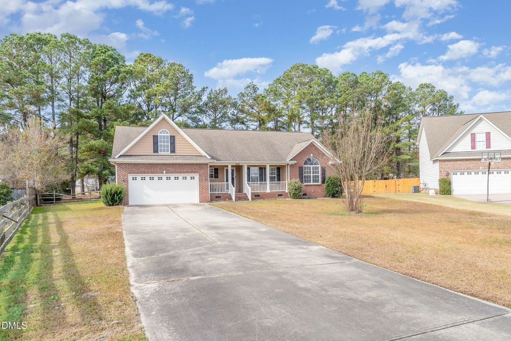 4101 Desert Cove Circle, Fayetteville