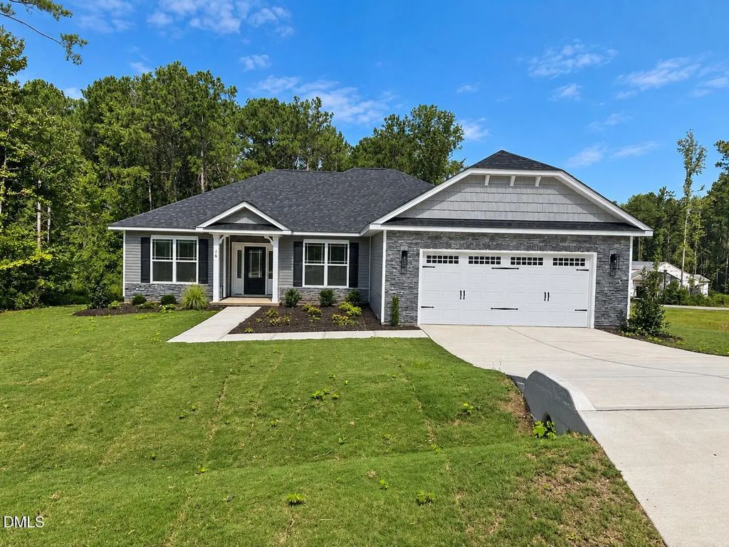16 Leslie Court, Middlesex