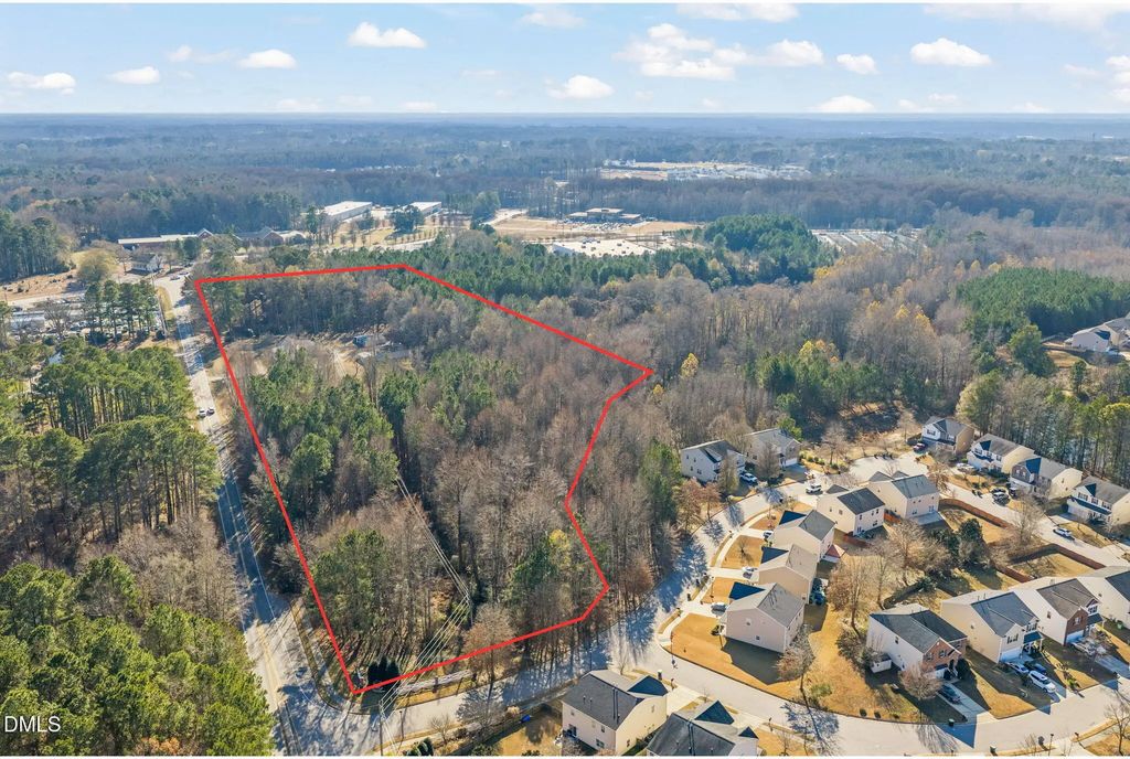 913 Edgemont Road, Wendell