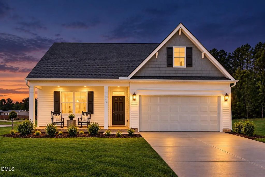 285 Black Forest Pointe Trail, Benson
