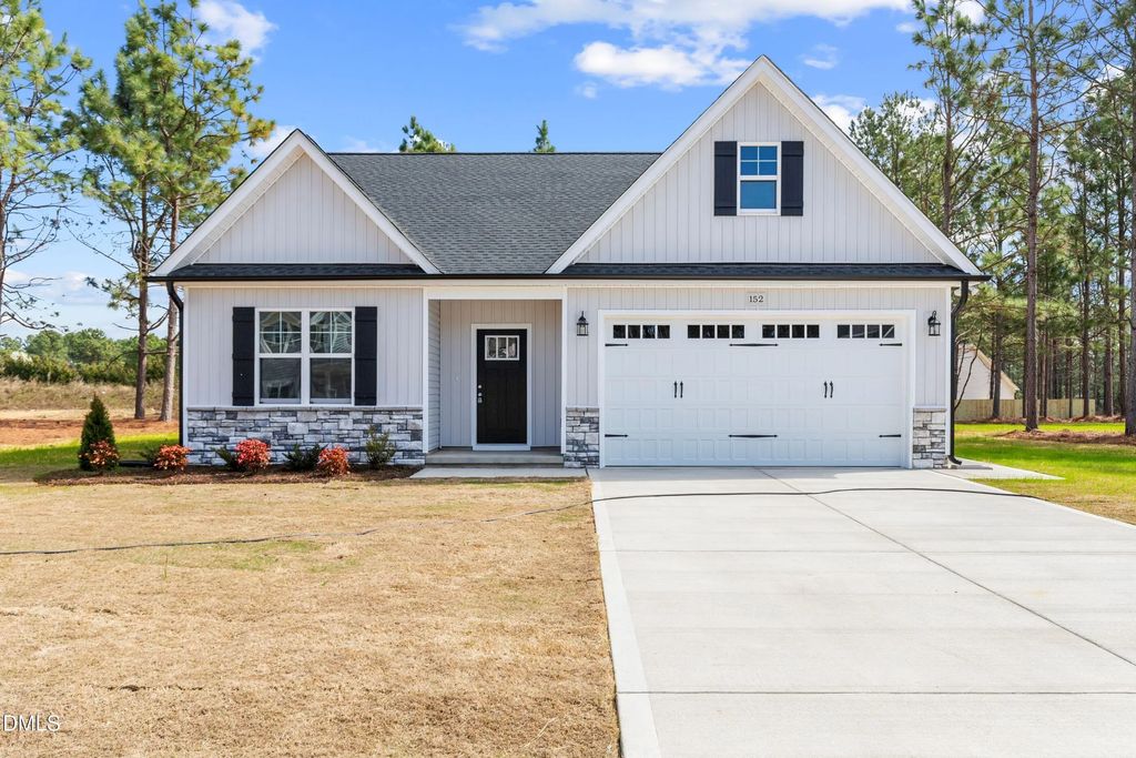 152 N Rabbit Run Drive, Smithfield