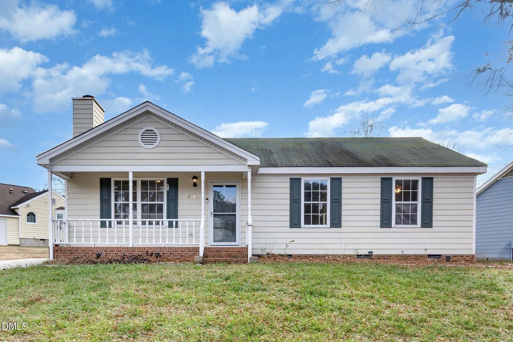 2108 Carthage Circle, Raleigh