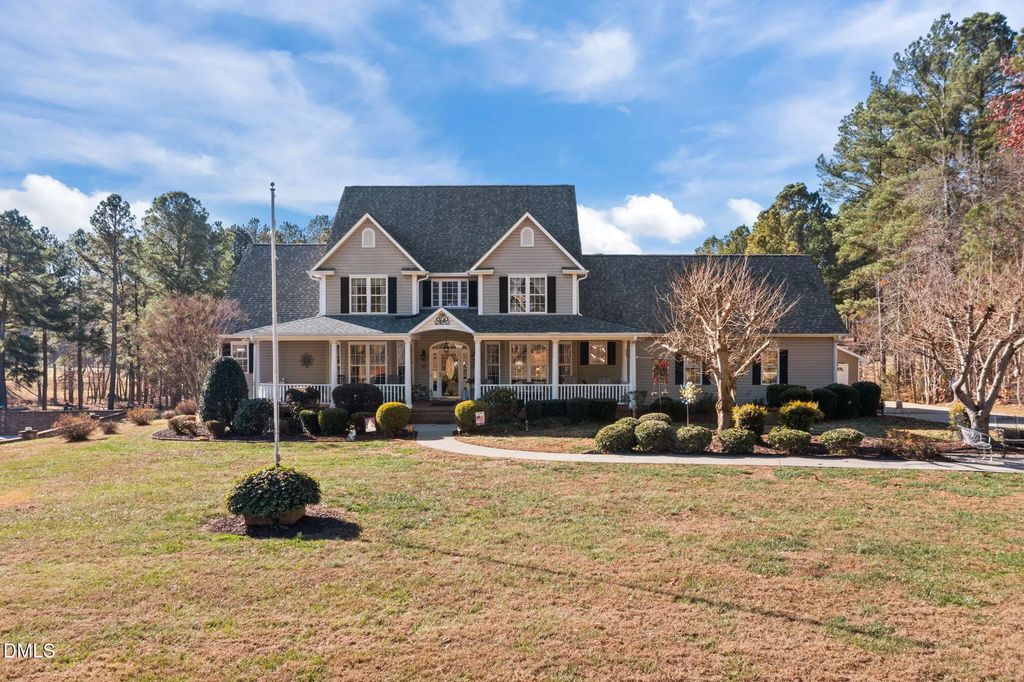 746 Club House Drive, Blanch