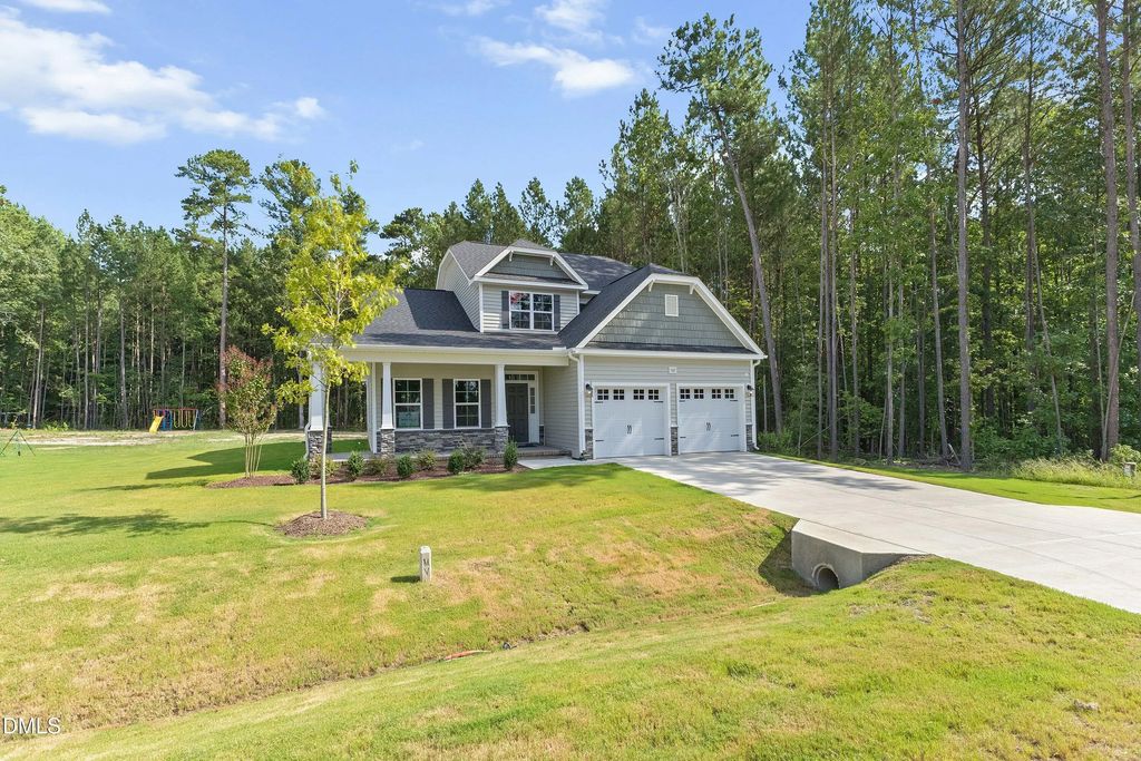 507 E Clydes Point Way, Wendell