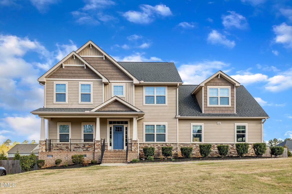 208 Tarkenton Court, Clayton
