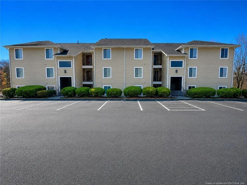 3374 Galleria Drive 3, Fayetteville