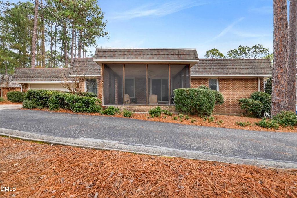 124 Racquet Lane, Pinehurst