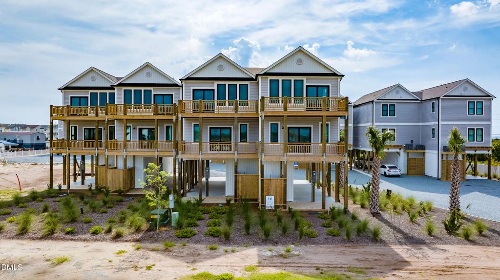 122 Shell Road, Surf City