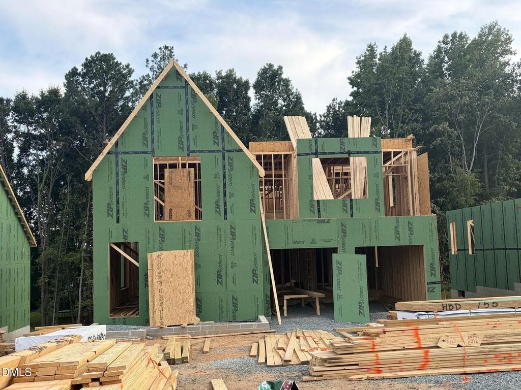 755 W Holly Springs Road, Holly Springs