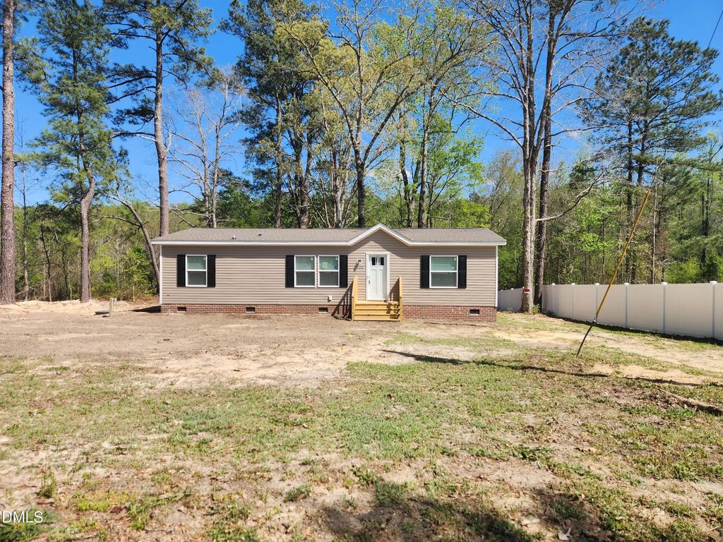 392 Monroe Lane, Erwin